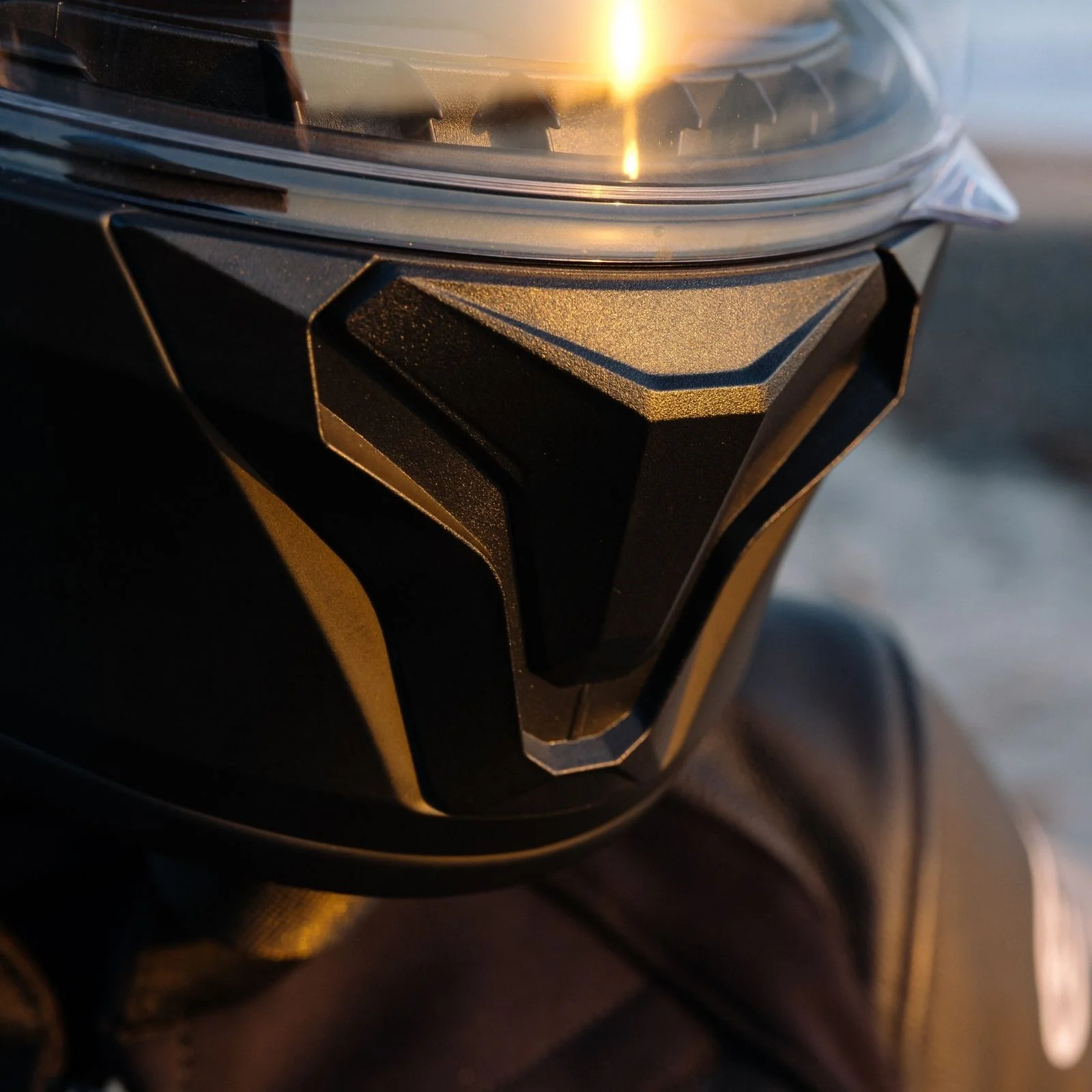 HJC C71 Solid Helmet - Image 12