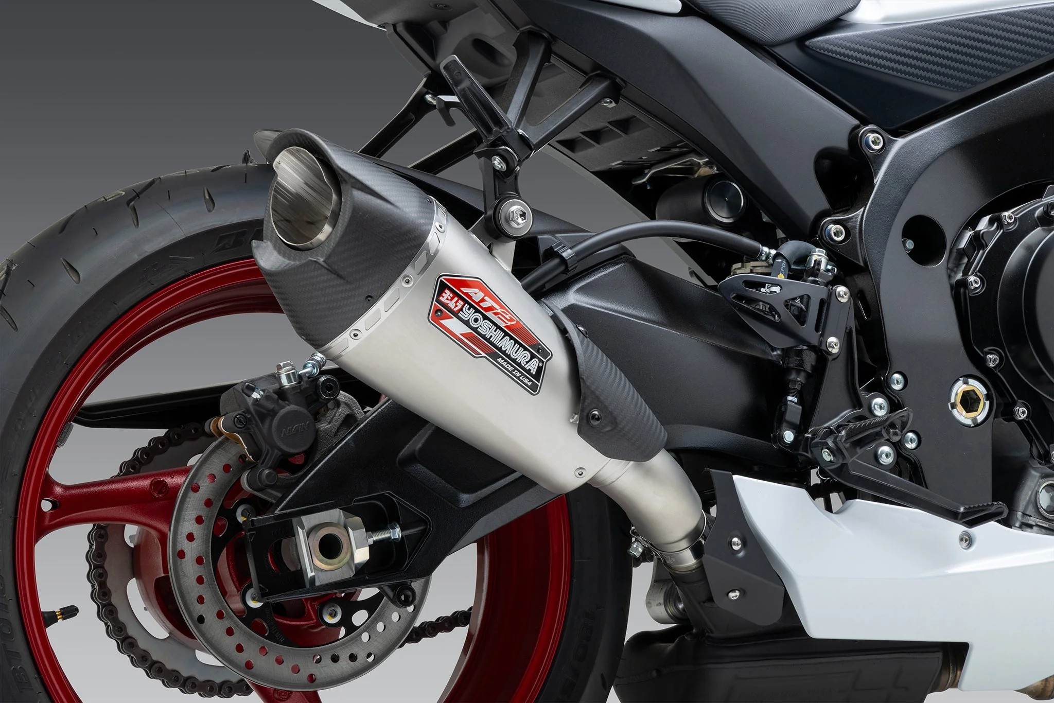 Yoshimura AT2 Street Slip-On Exhaust Suzuki GSXR600 / GSXR750 2011-2026 - Image 3