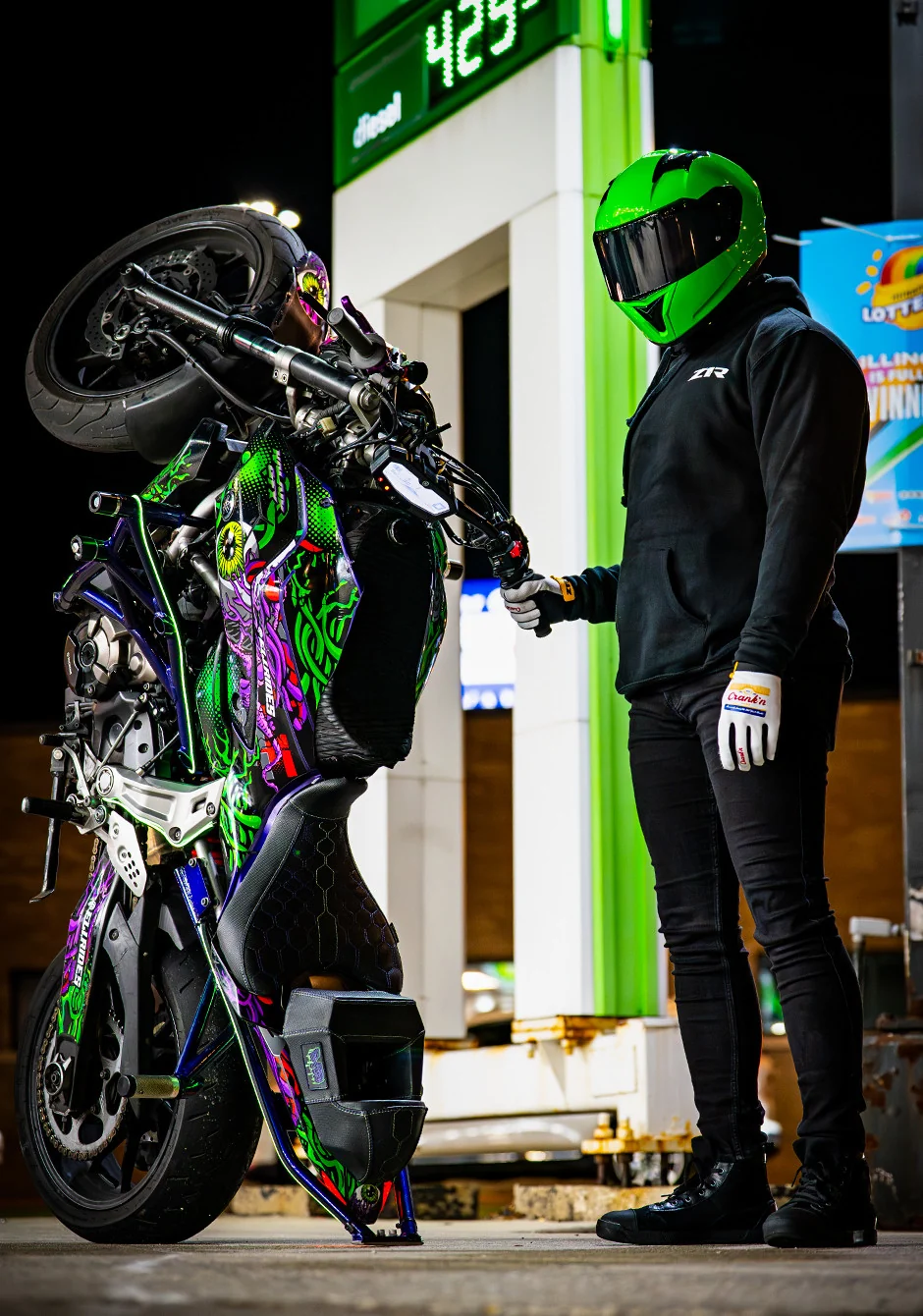 Z1R Talon Helmet - Image 8